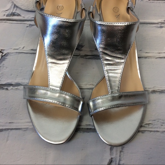 NWOB Nature Breeze Silver Sandals, Size 7.5 - Picture 6 of 7